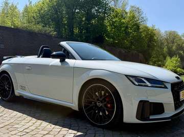 TTS Roadster 2.0 TFSI Quattro TTS Competition Matrix