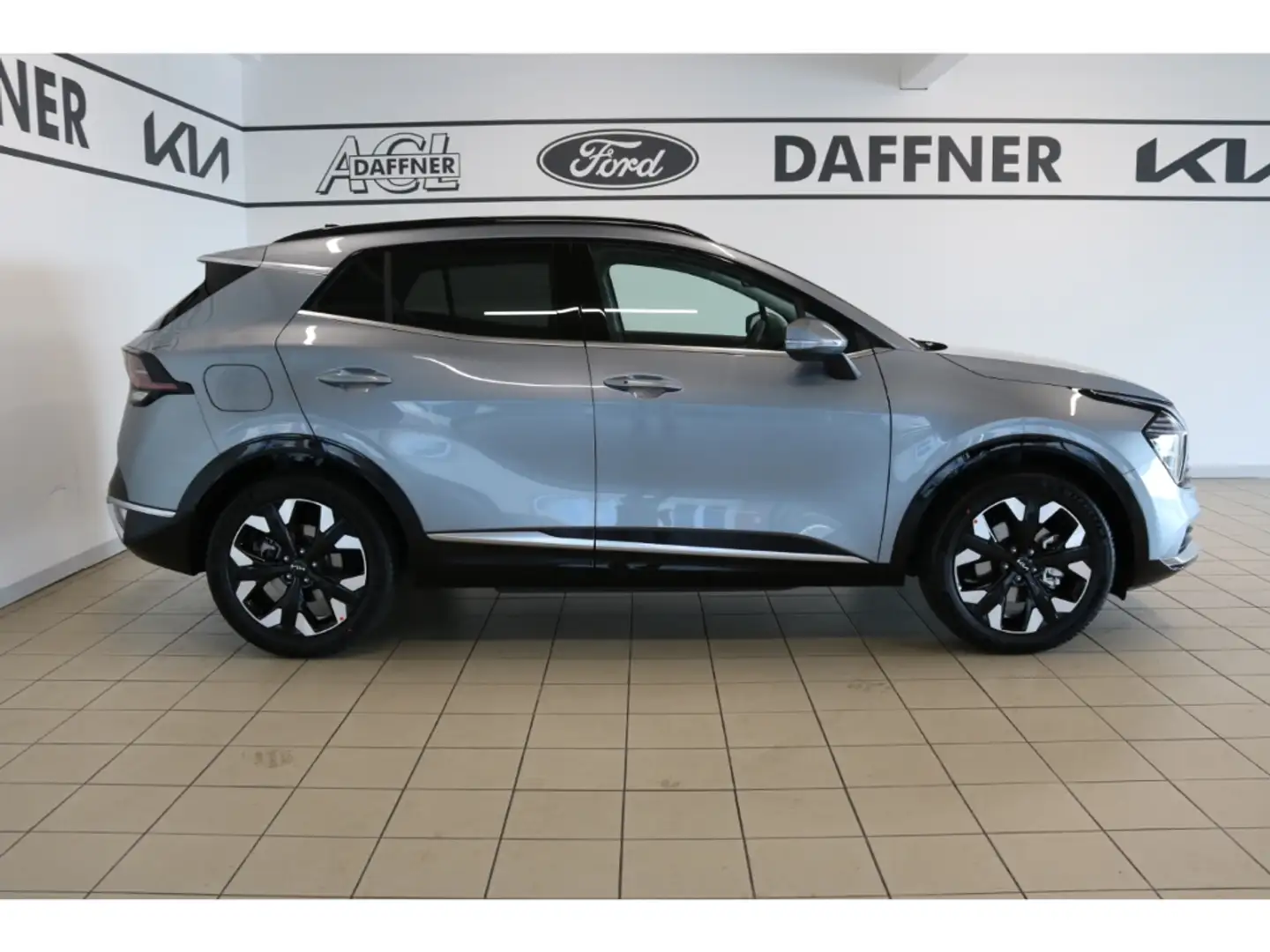 Kia Sportage Spirit Plug-in Hybrid 4WD LED Kamera Elektr. Sitze Silber - 2