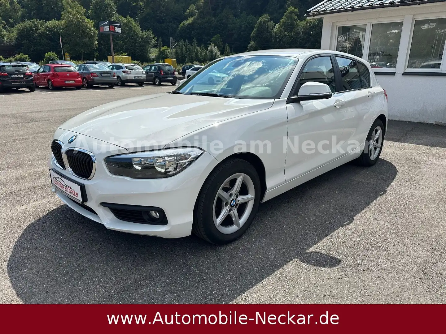 BMW 116 d Advantage-Neues Modell-Automatik-Navi-LED Weiß - 1