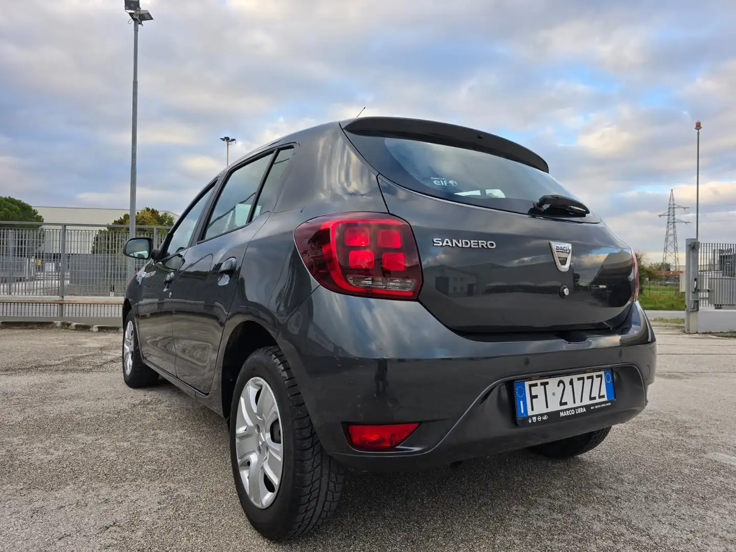 Dacia Sandero Sandero II 2017 1.5 blue dci Streetway Comfort s Gris - 2