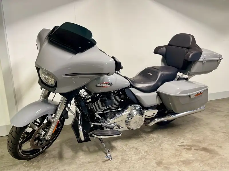 Harley-Davidson Street Glide - foto 7