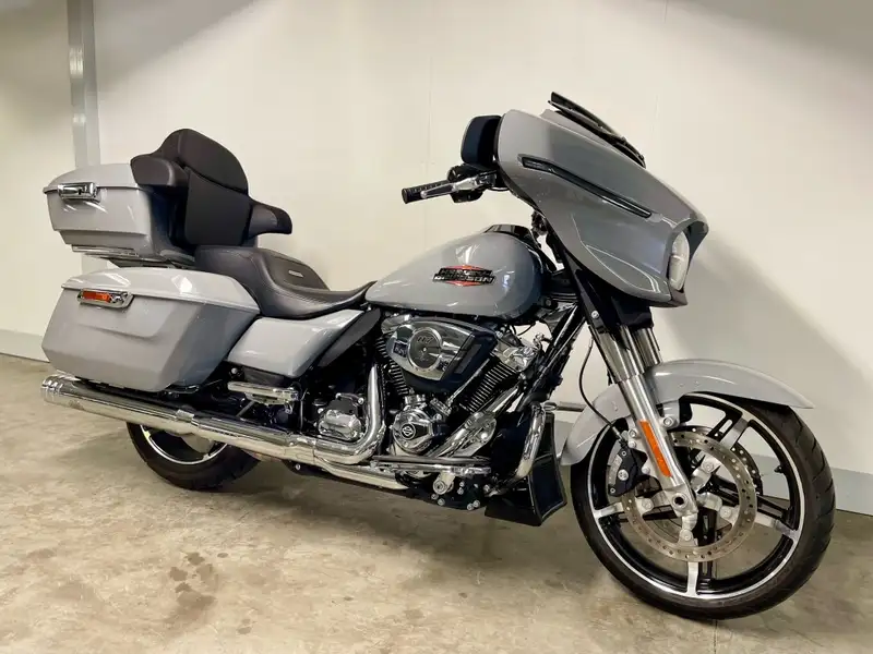 Harley-Davidson Street Glide - foto 6