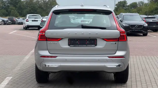 Volvo XC60 view 5