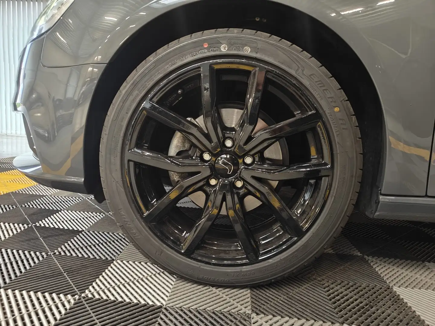 Audi A3 35 TFSI S tronic 150pk/Virtual/VerwarmdLeder/LED Grijs - 2