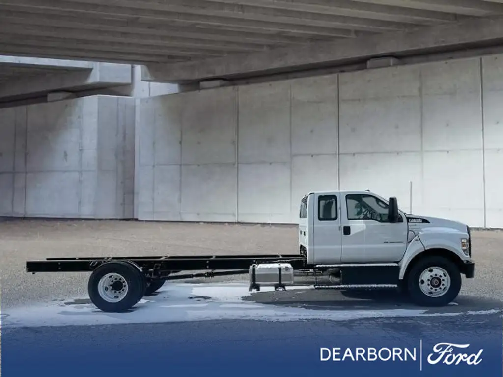 Ford F-650 2025 photo 4