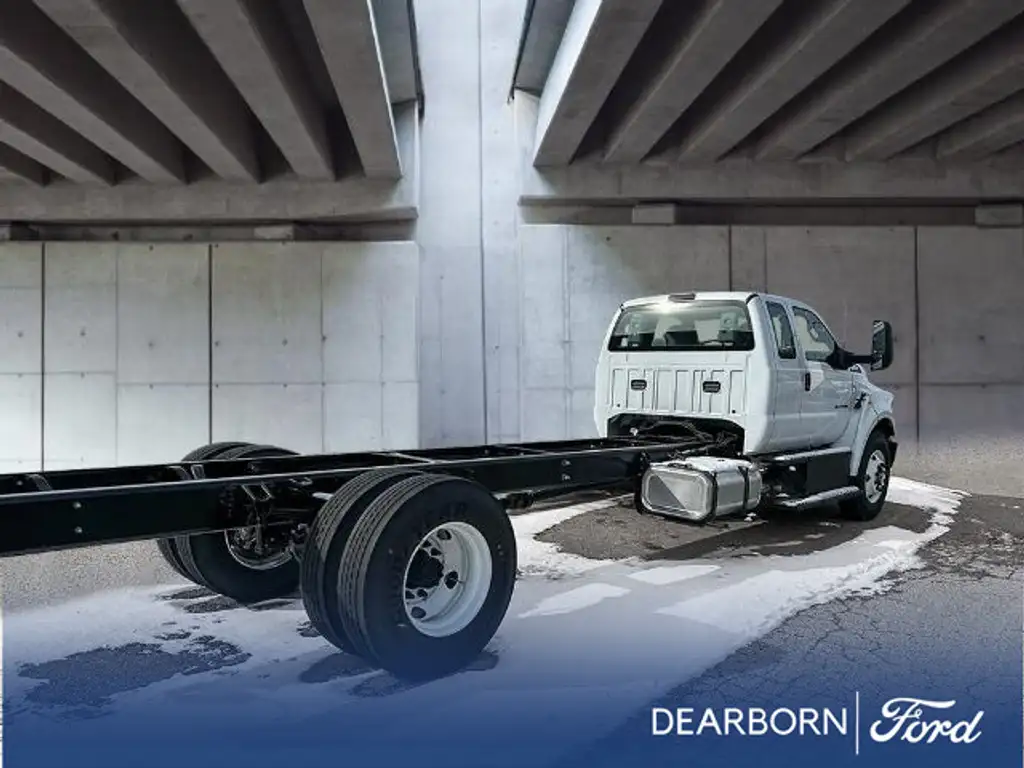Ford F-650 2025 photo 3