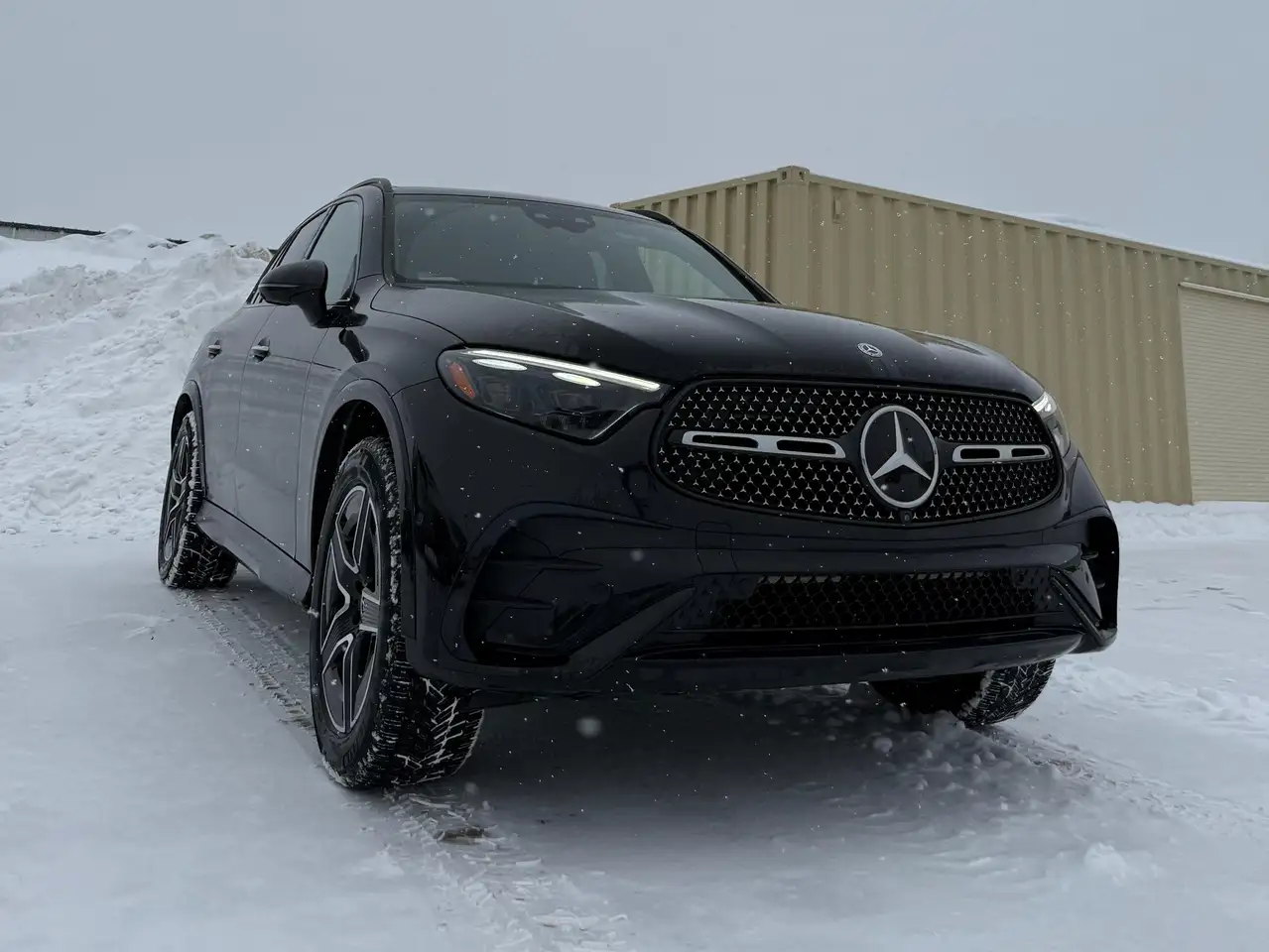Mercedes-Benz GLC снимка Mercedes-Benz GLC