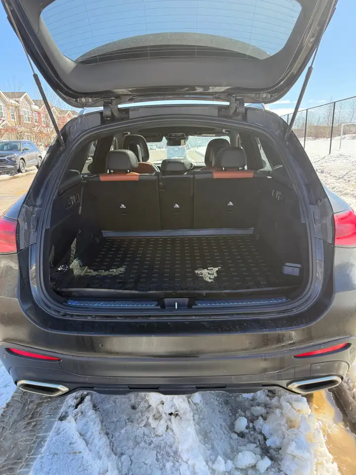 Mercedes-Benz GLC снимка Mercedes-Benz GLC