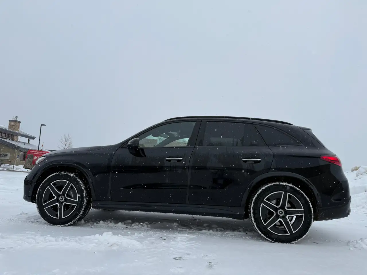 Mercedes-Benz GLC снимка Mercedes-Benz GLC
