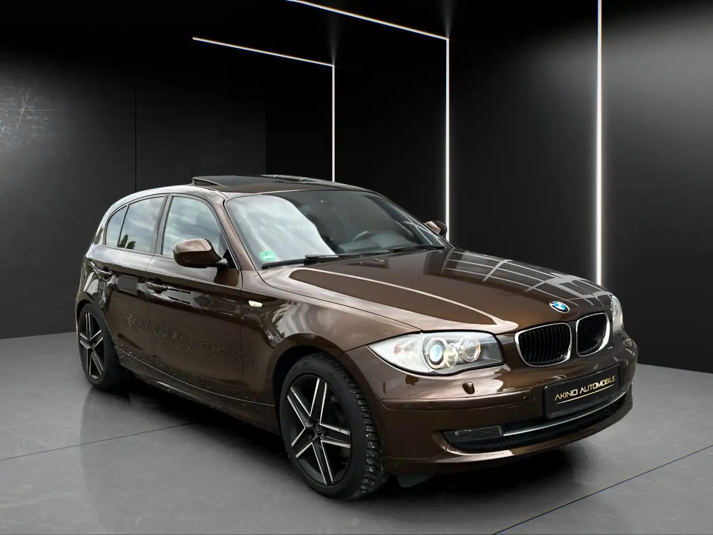 BMW 120 i *Shadow-Line*Automatik*PLEULLAGERSCHADEN!! Brown - 1