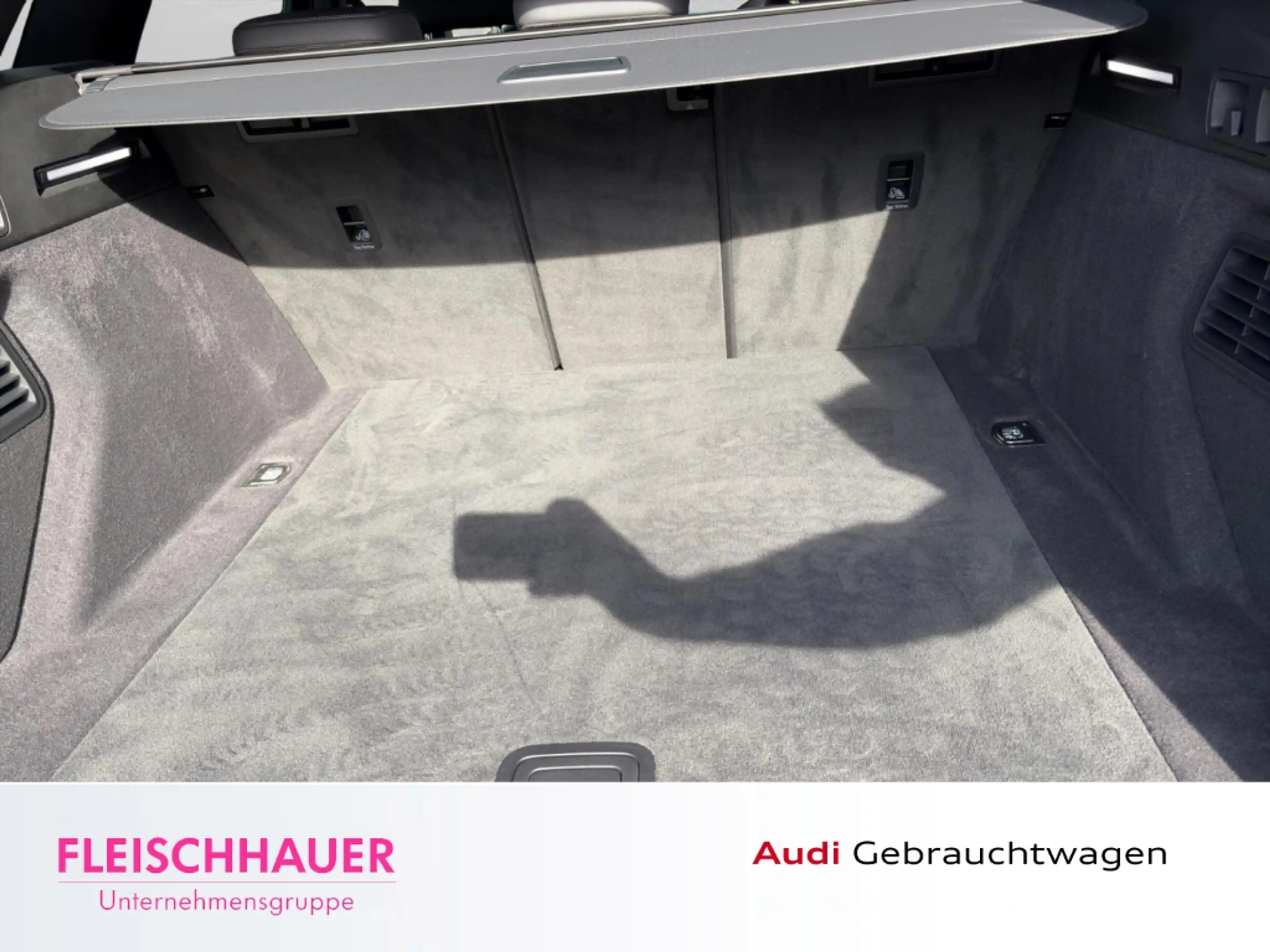 Audi e-tron 55 quattro S line Pano+HeadUp+ACC+LED+OptikSchwarz — photo 15