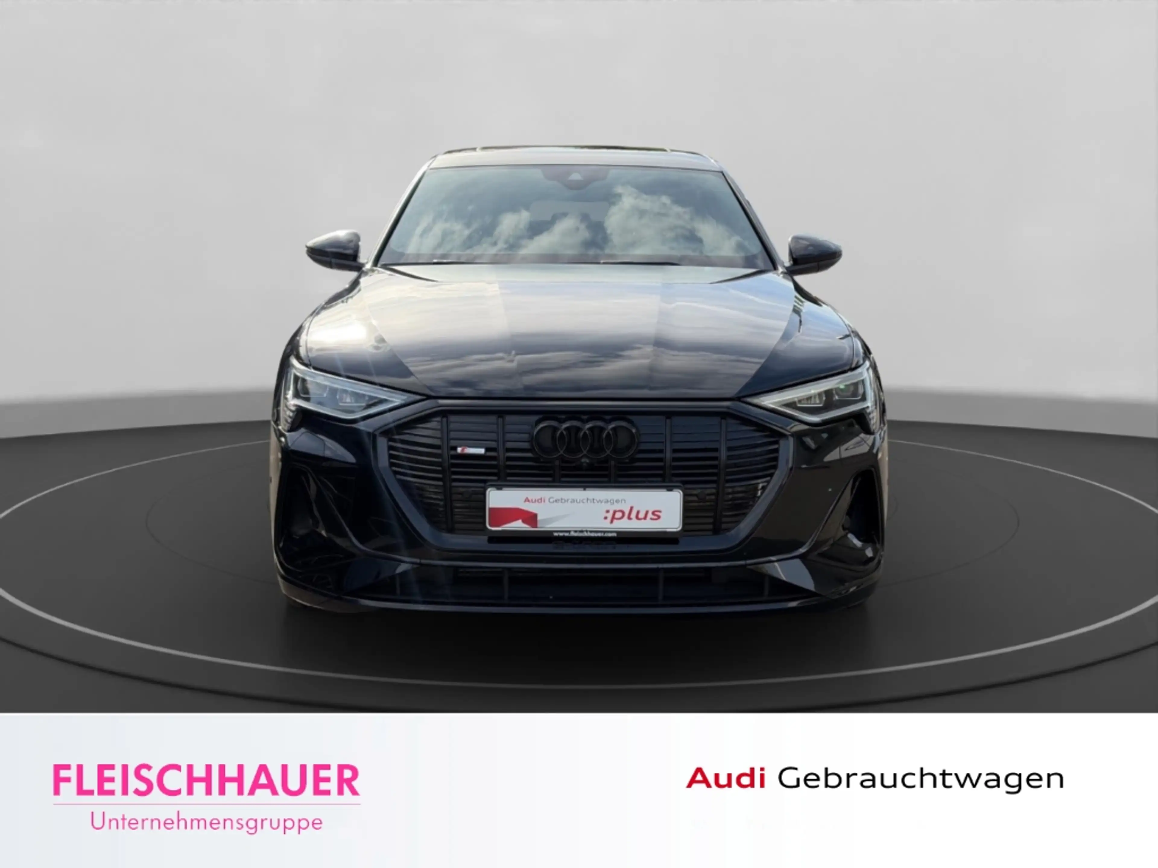 Audi e-tron 55 quattro S line Pano+HeadUp+ACC+LED+OptikSchwarz — photo 2