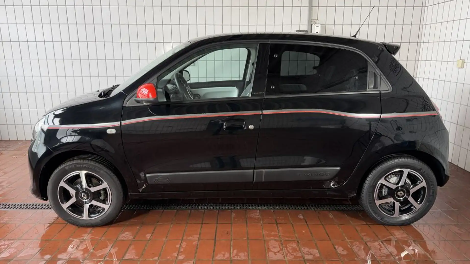 Renault Twingo SCe 70 EDC LIMITED*SITZHZ*PDC*ALU* Schwarz - 2