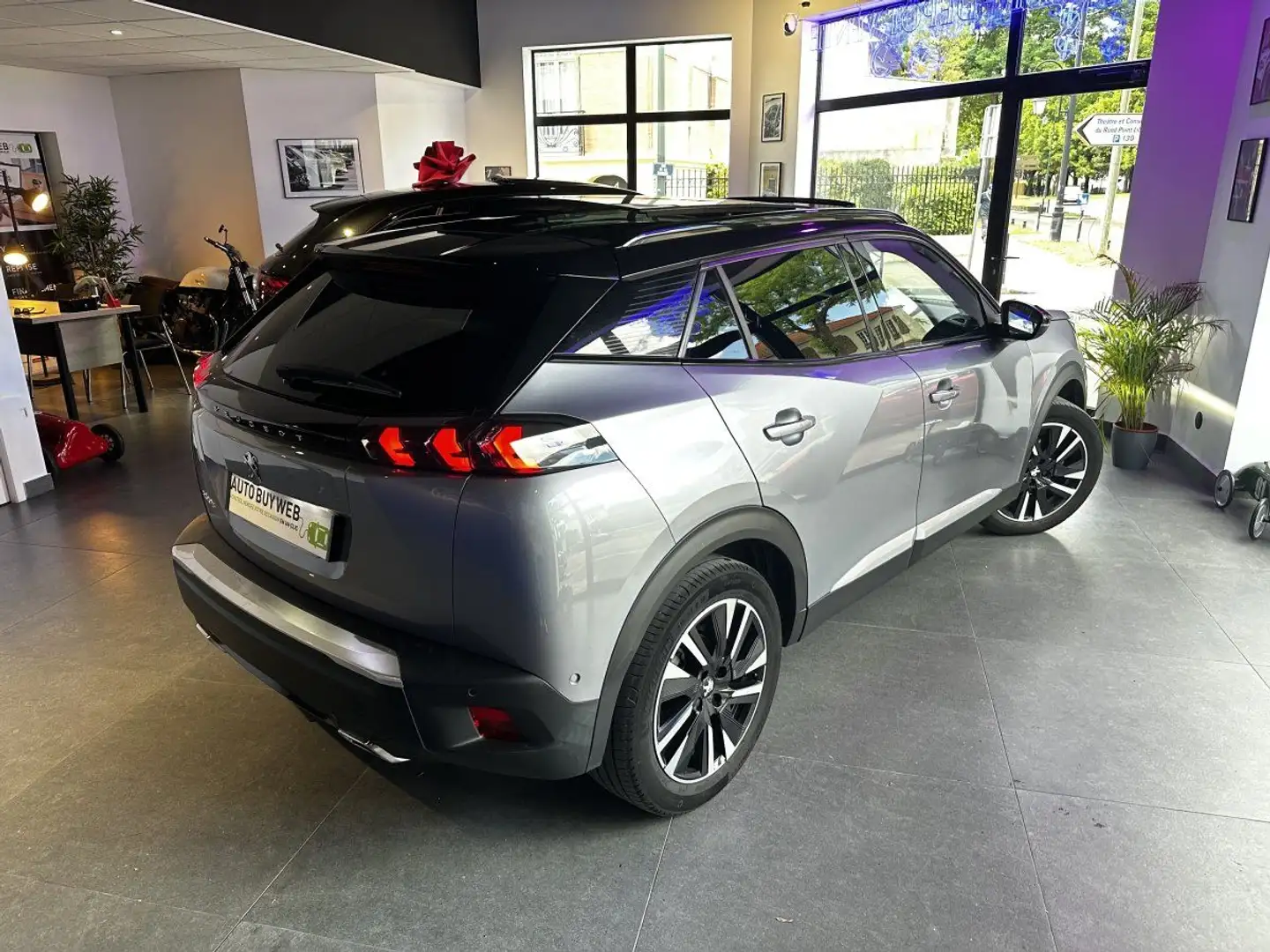 Peugeot 2008 PureTech 155 S&S EAT8 GT Gris - 2