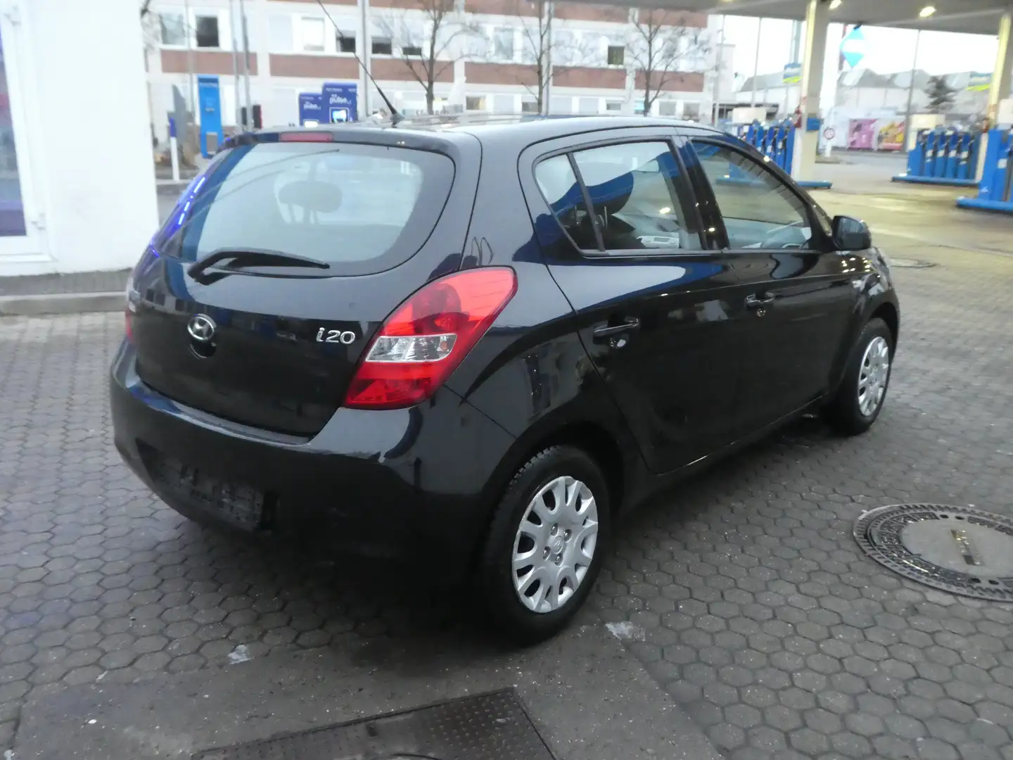 Hyundai i20 Classic Schwarz - 2