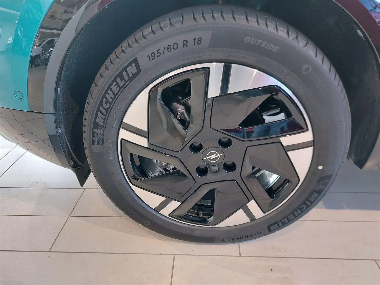 Opel Mokka-E Mokka-e GS 115 KW *Facelift* *2,99% Leasing* Grün - 2