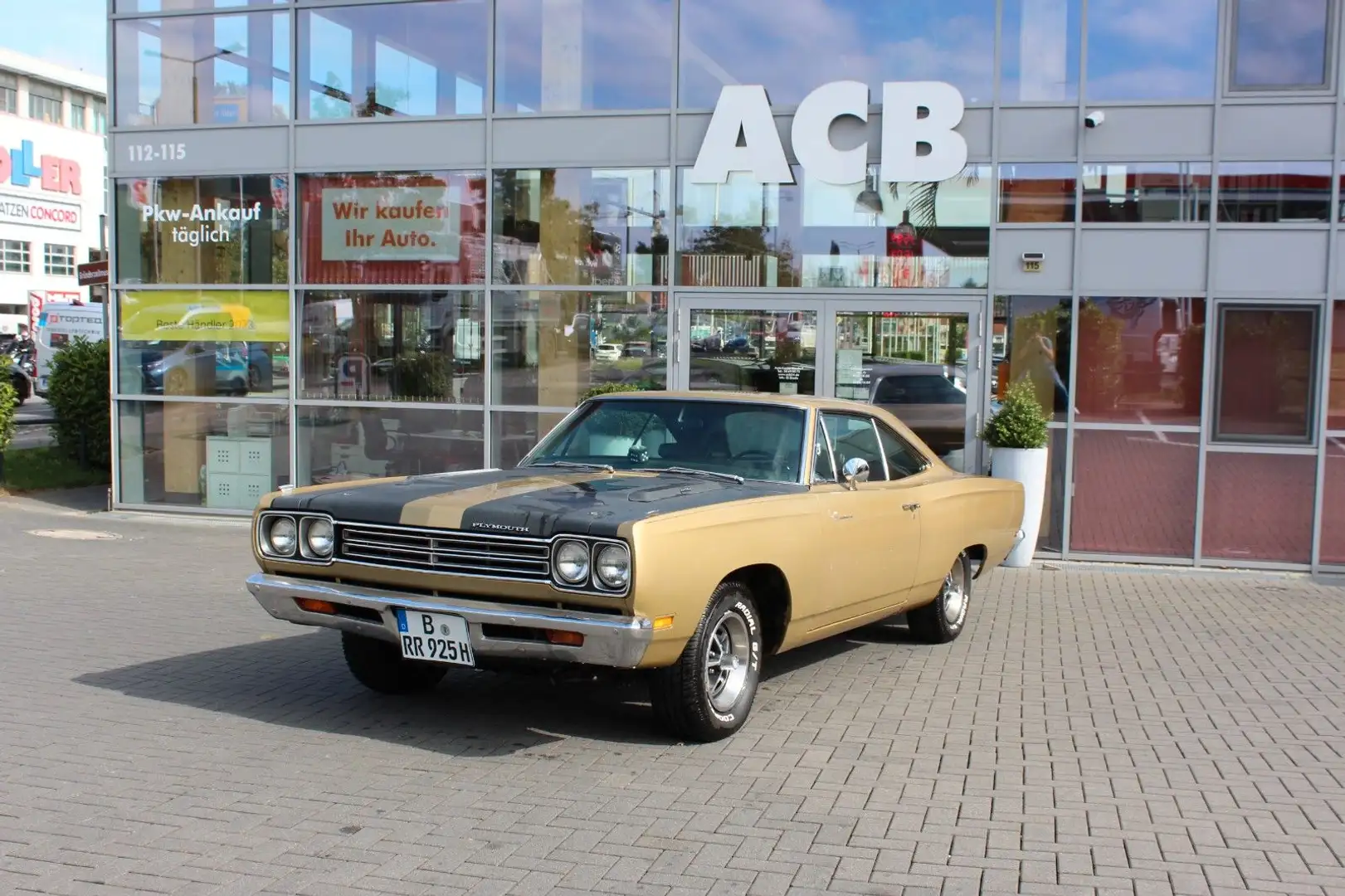 Plymouth Roadrunner 6.2 V8 Automatik im Originalzustand Gold - 1