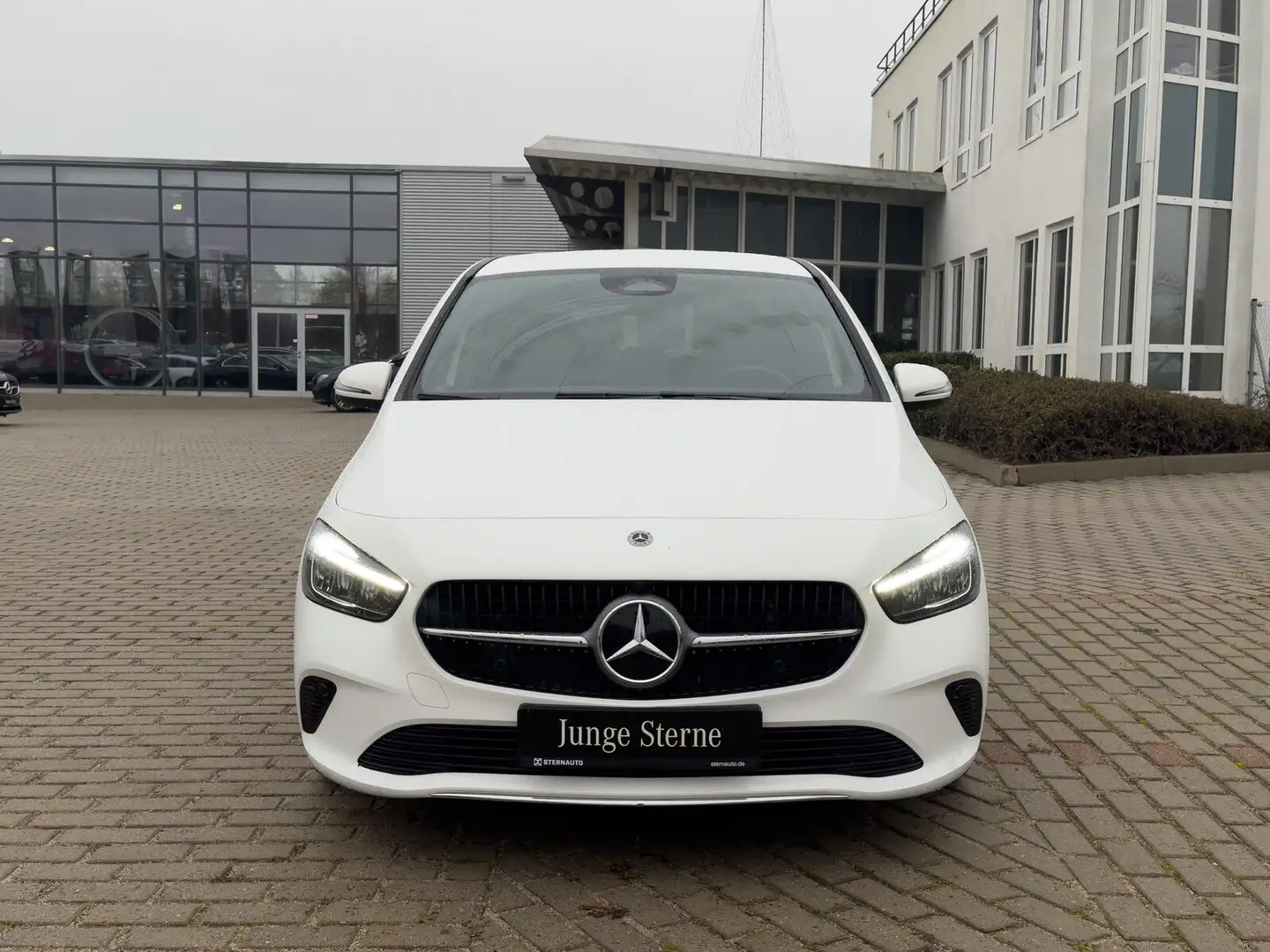 Mercedes-Benz B 200 B 200 Progressive Line Advanced Totwinkel Navi/LED Weiß - 2