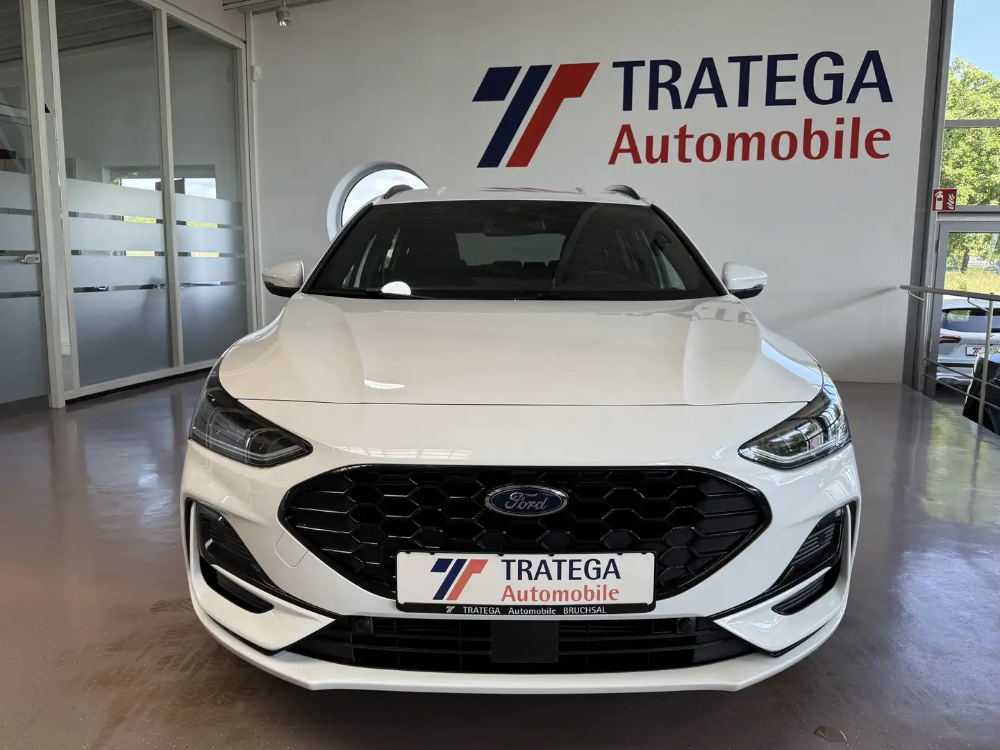 Ford Focus Turnier ST-Line X ACC AHK Head Up Winter-P Weiß - 2