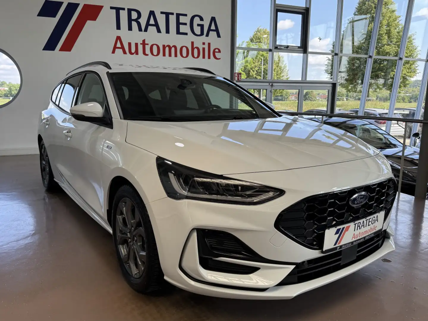 Ford Focus Turnier ST-Line X ACC AHK Head Up Winter-P Blanc - 1
