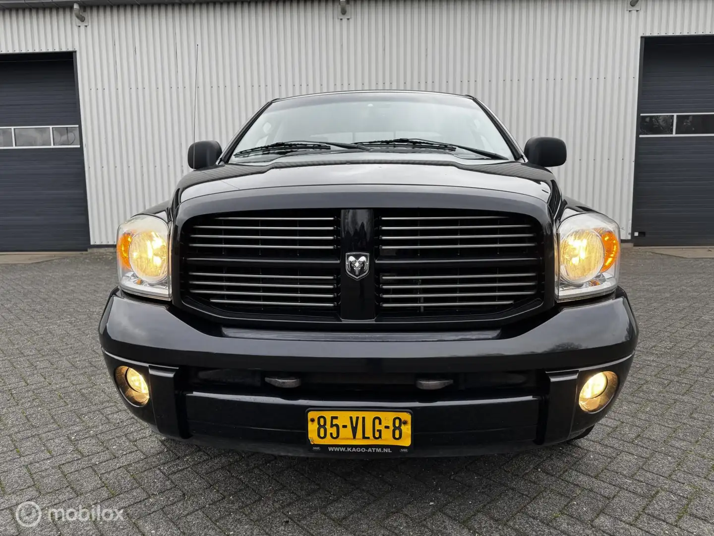 Dodge RAM 1500 5.7 HEMI V8 LPG 4x4 Quad Cab - 2
