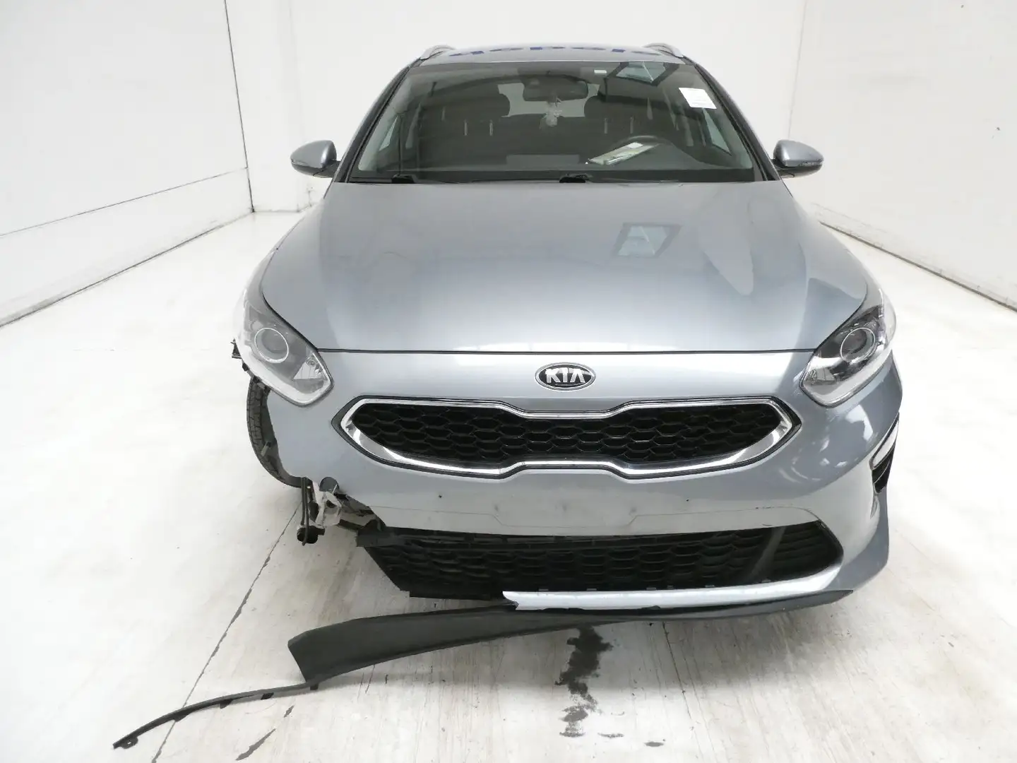 Kia Ceed / cee'd 1.6 D Gris - 2