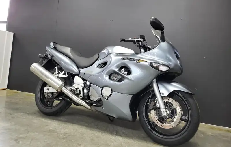 Suzuki GSX 750
