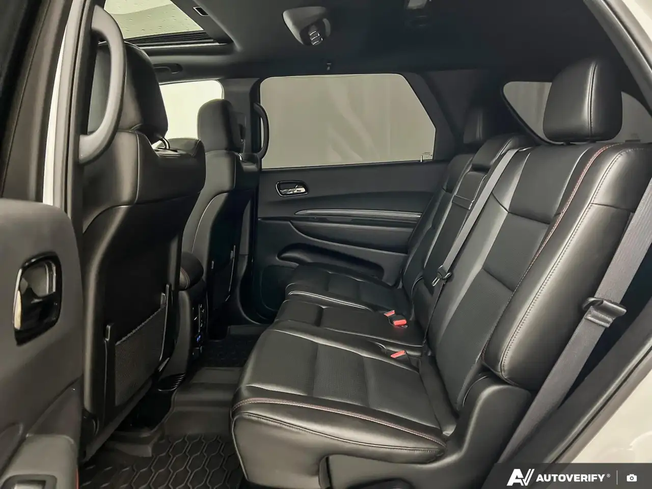 Dodge Durango снимка Dodge Durango