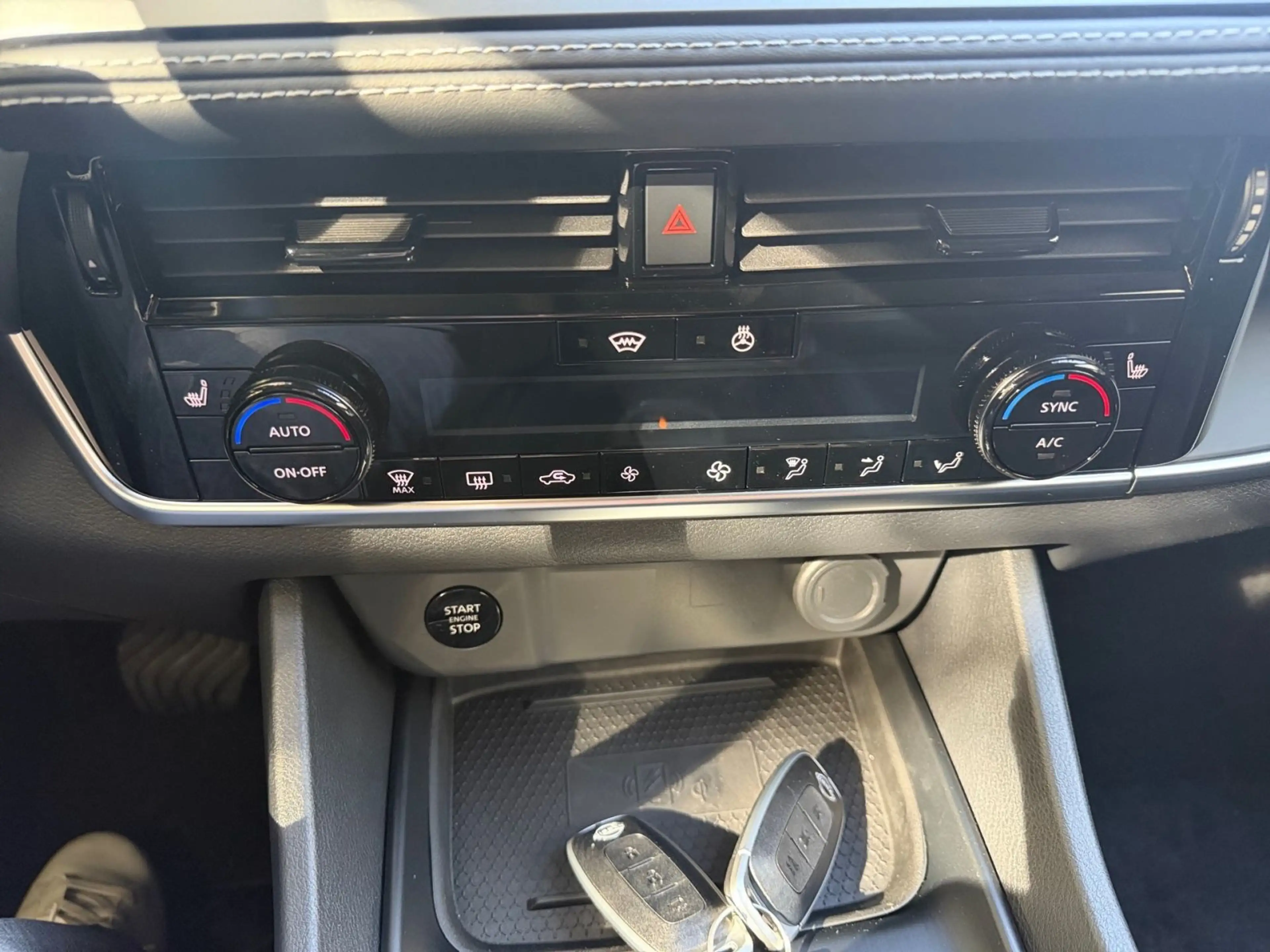 Nissan Qashqai QASHQAI N-CONNECTA MHEV AT - SHZ LHZ EHKL 360CAM — photo 13