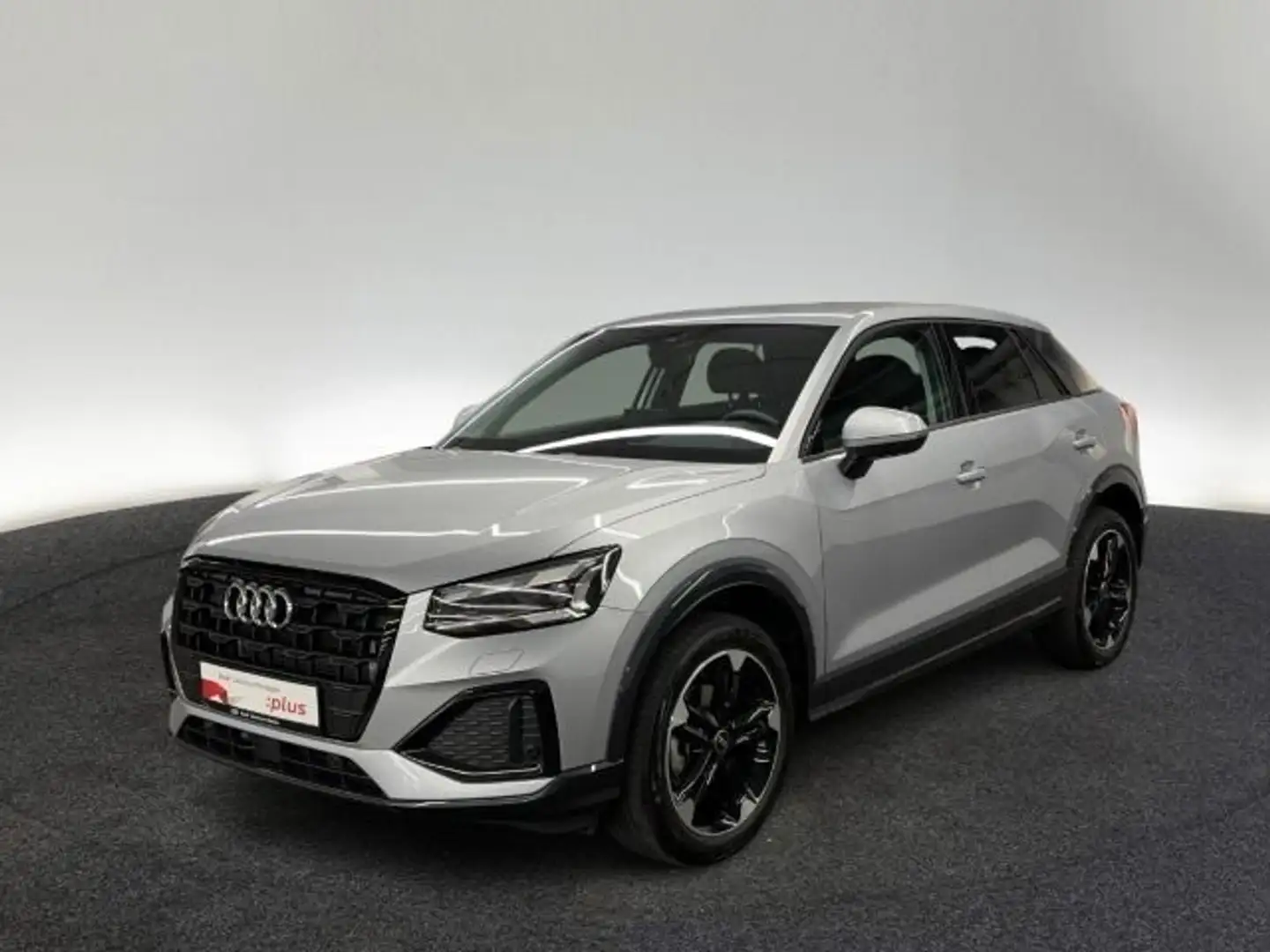 Audi Q2 Advanced 35 TFSI S tr. AHK MATRIX NAVI RFK Silber - 2