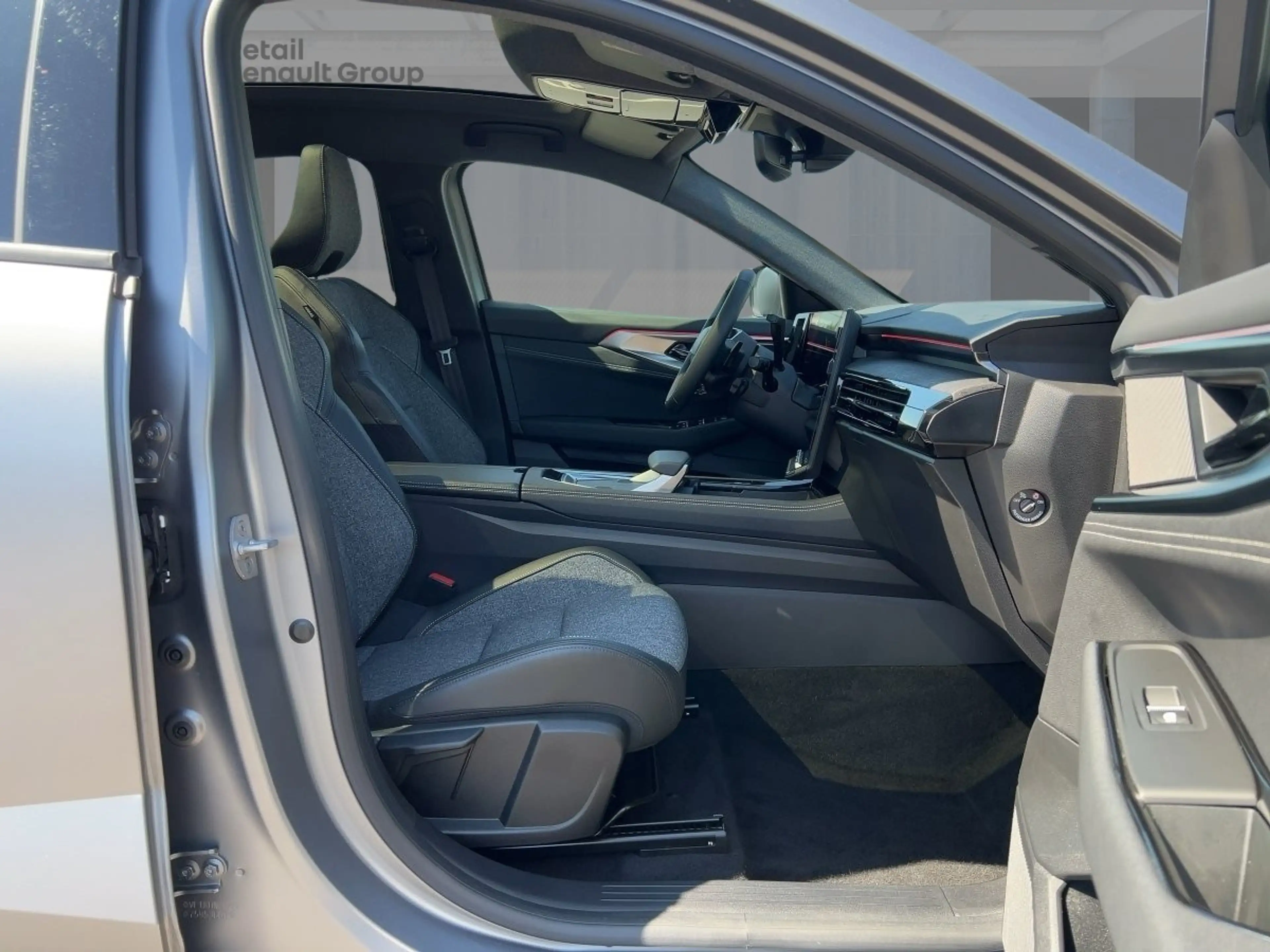 Renault Rafale TECHNO E-TECH FULL HYBRID 200 SOLARBAY DACH — photo 8