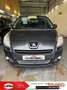 Peugeot 5008 1.6HDI 115 CHV FINITION PREMIUM // CLIM AUTOMATIQUE / RADAR AR / REGULATEUR Grau - thumbnail 4