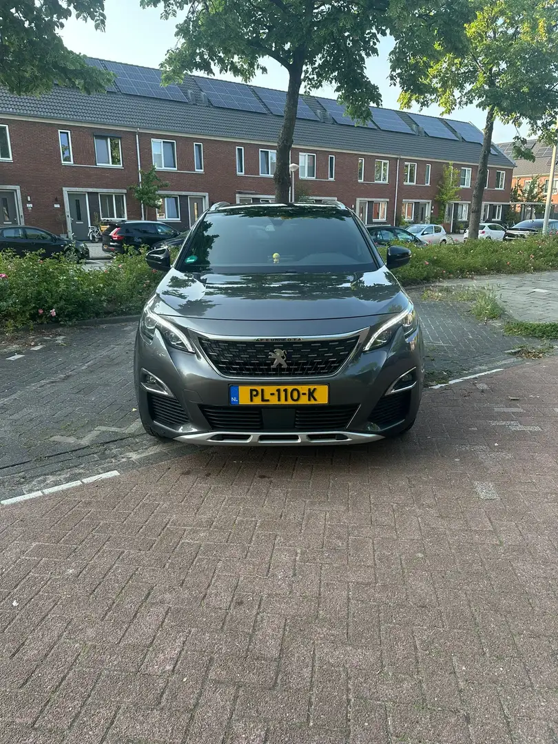 Peugeot 3008 1.2 PureTech GT Line Grijs - 2