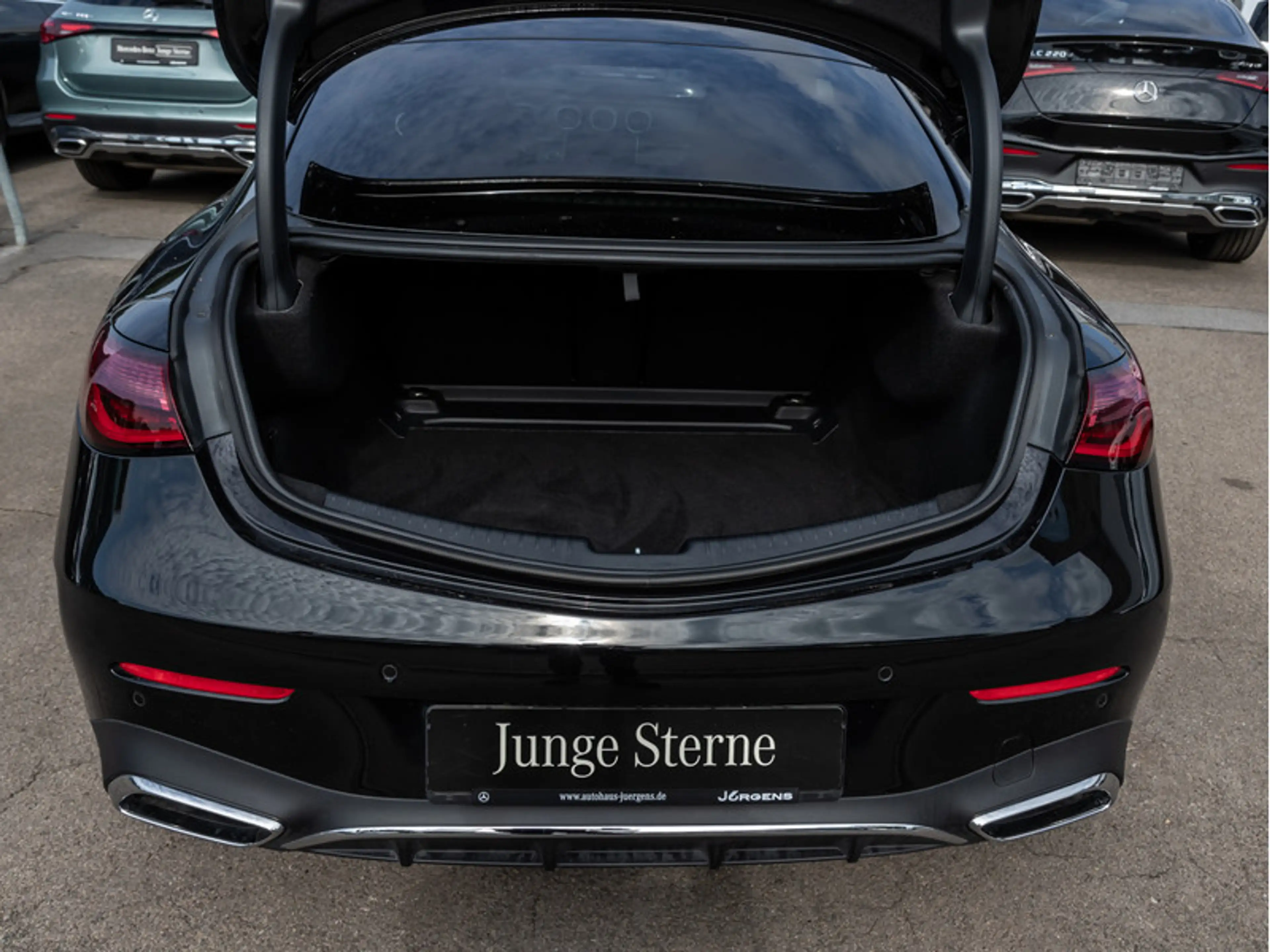Mercedes-Benz CLE 300 4M Coupé AMG-Sport/DIGITAL/Pano/Distr/19 — photo 6