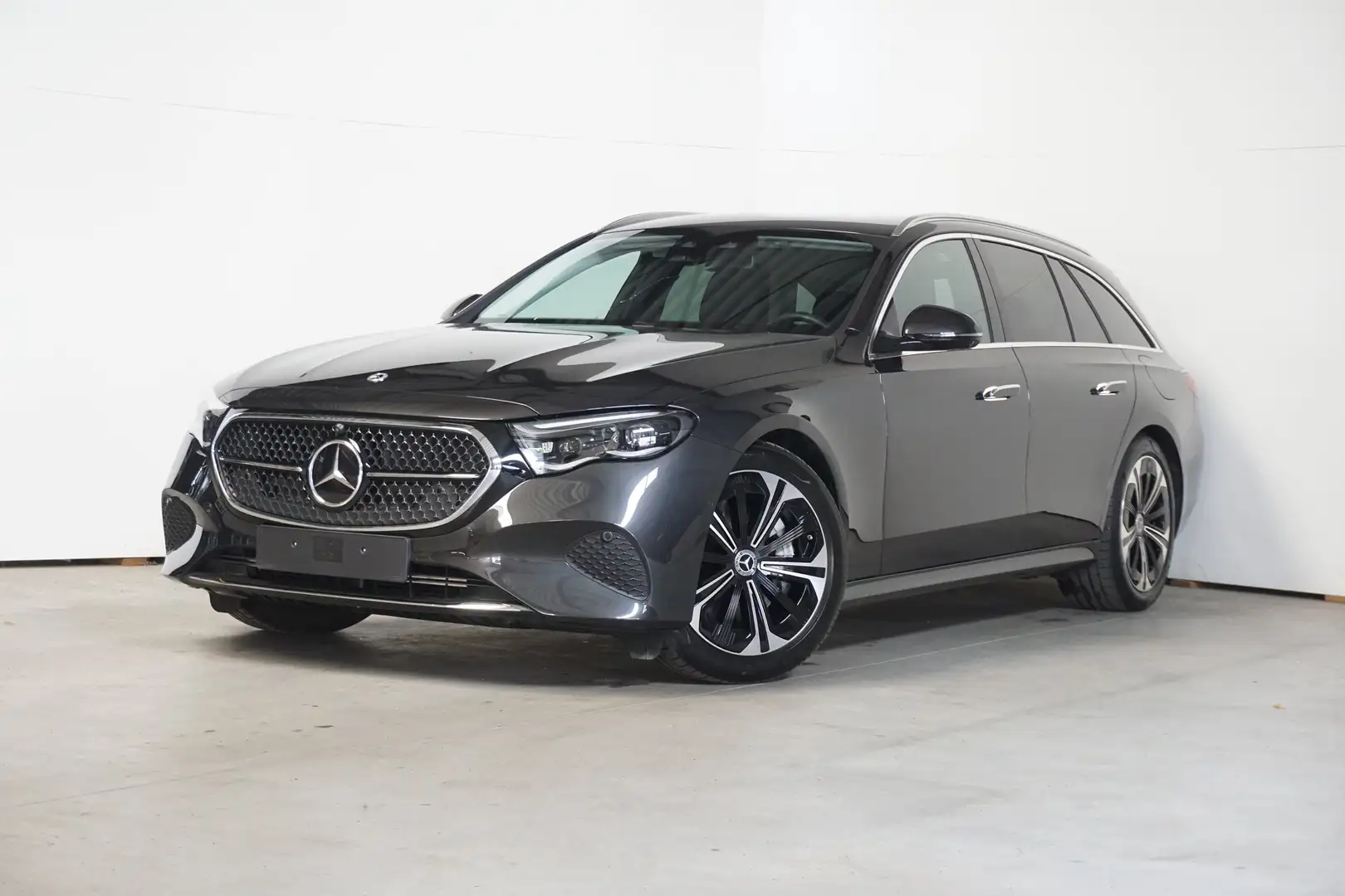 Mercedes-Benz E 300 RIJASSISTENTIE PAKKET PLUS - AVANTGARDE Grijs - 1