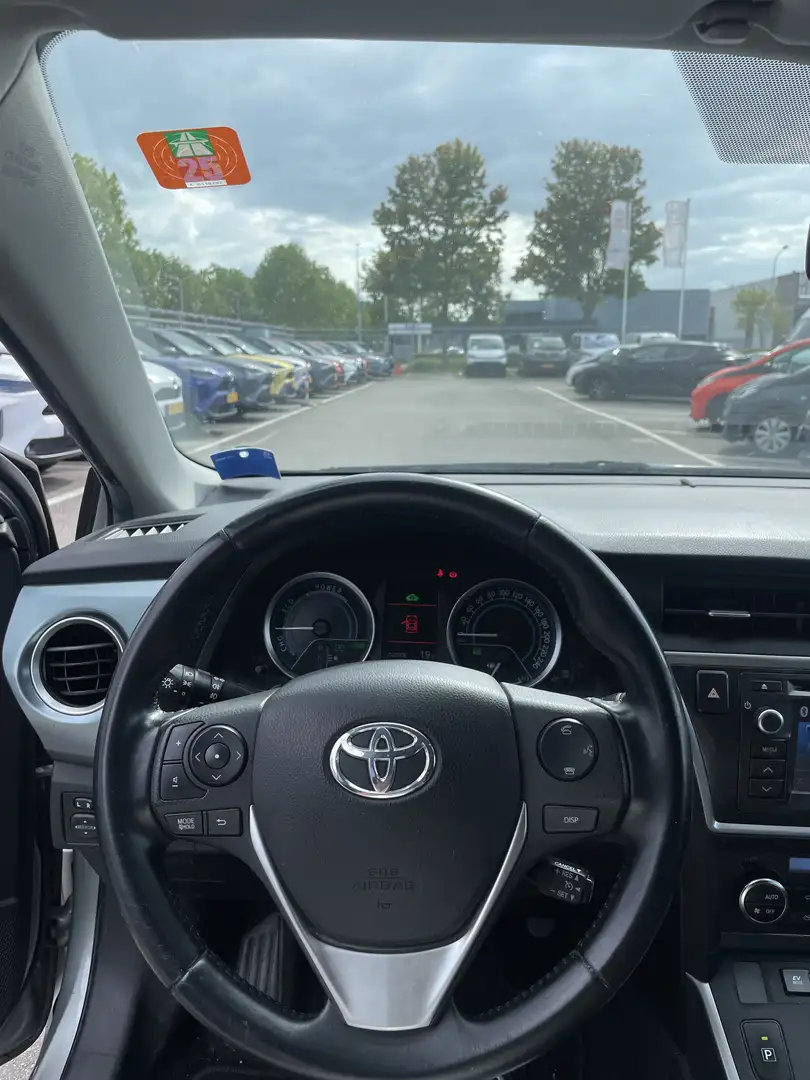 Toyota Auris 1.8 Hybr. Aspiration Szary - 1