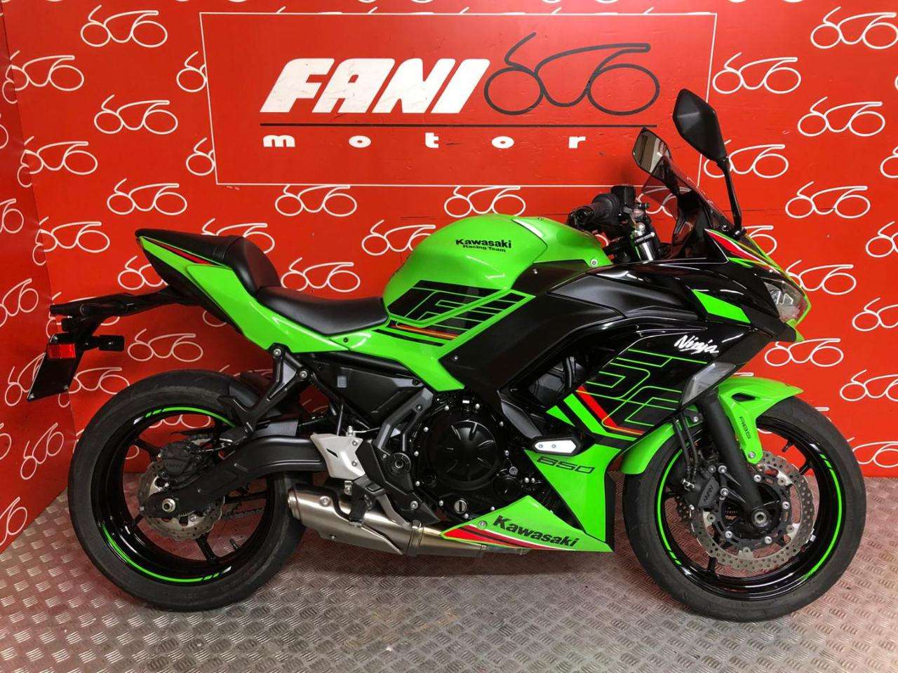 Kawasaki Ninja 650 -