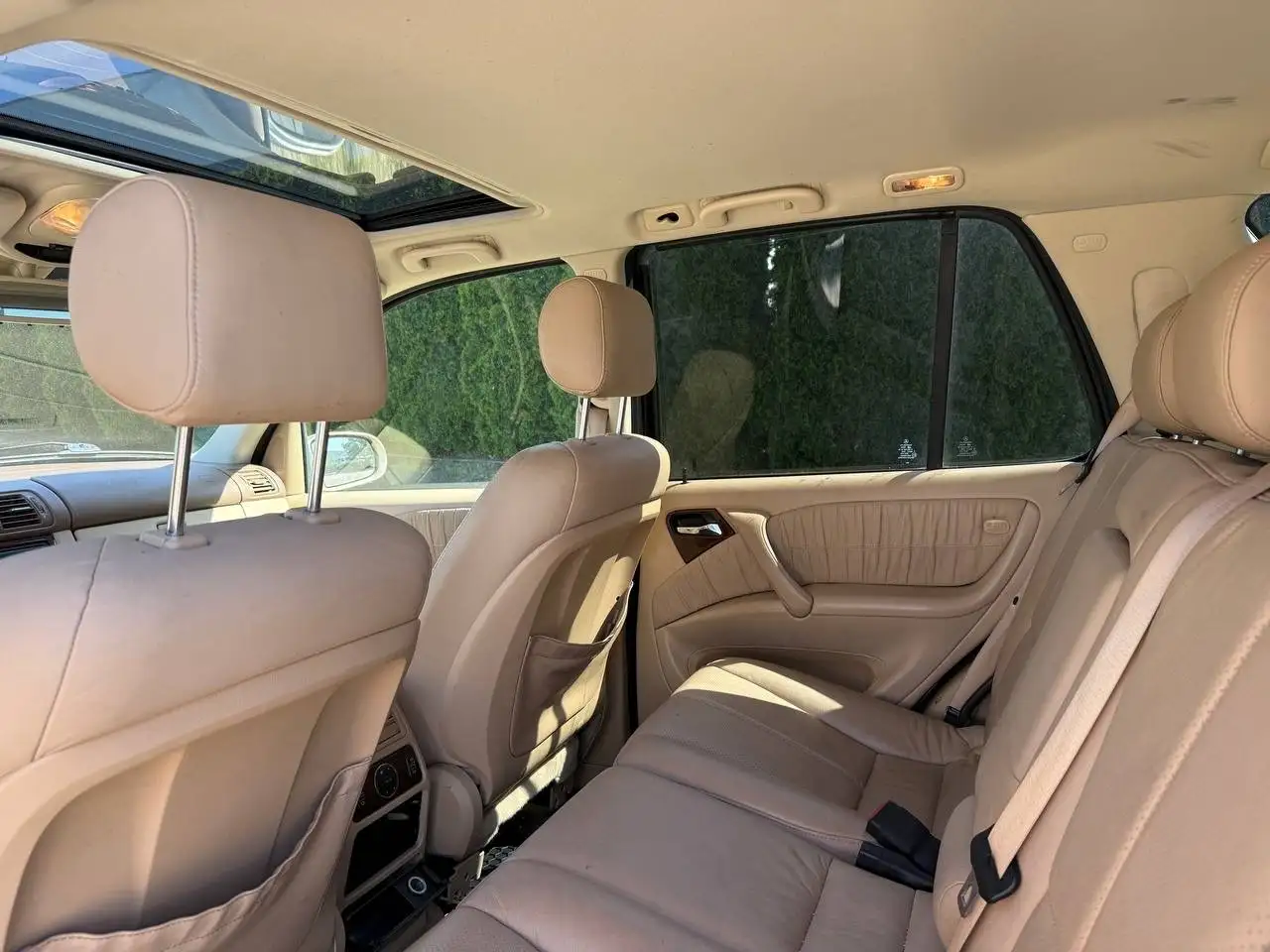 Mercedes-Benz M-Class снимка Mercedes-Benz M-Class
