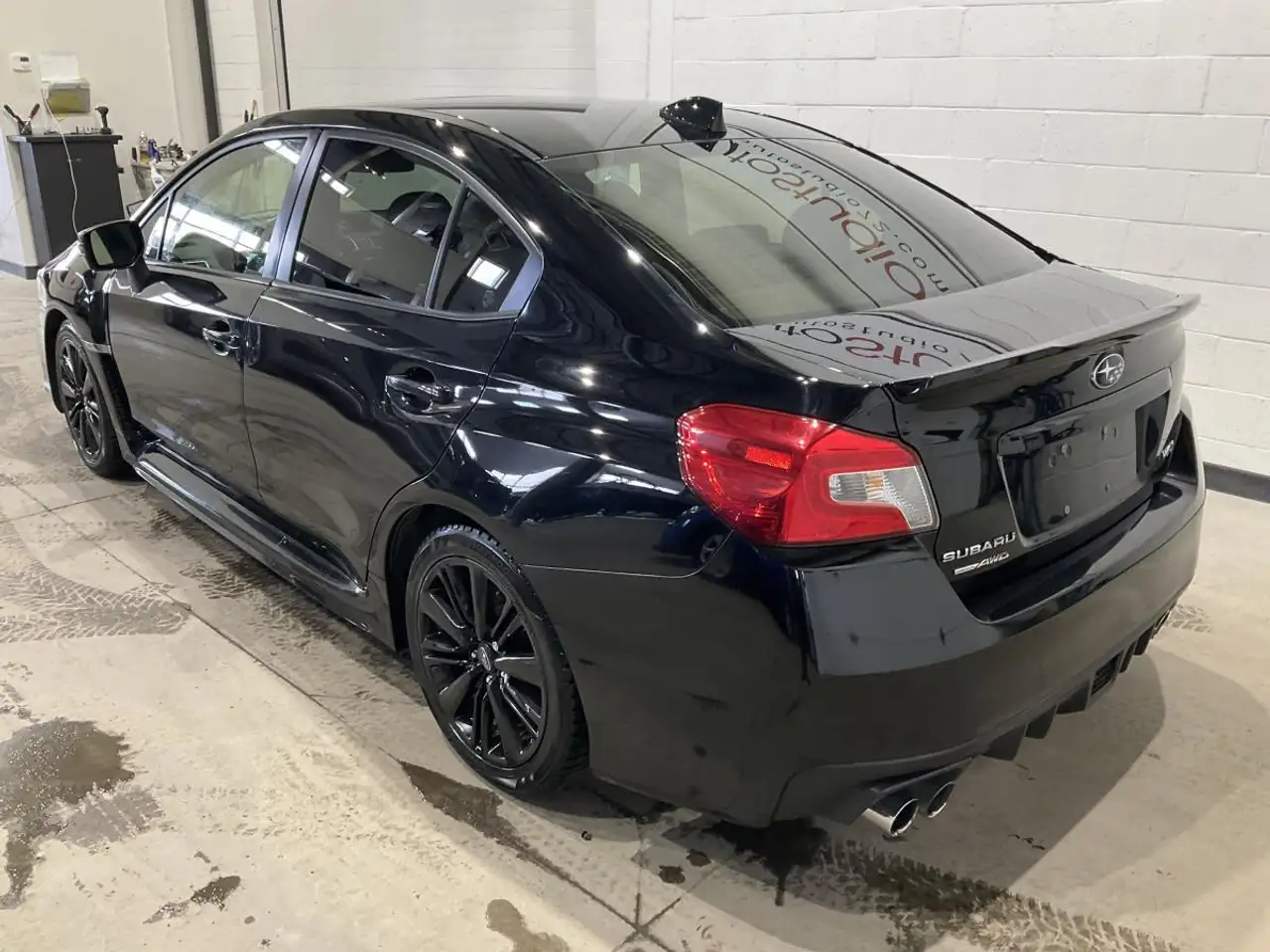 Subaru WRX снимка Subaru WRX