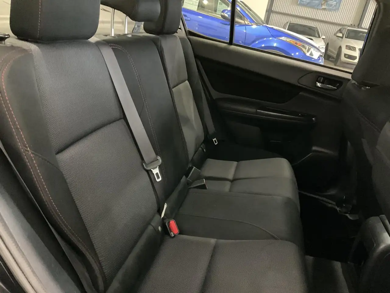 Subaru WRX снимка Subaru WRX