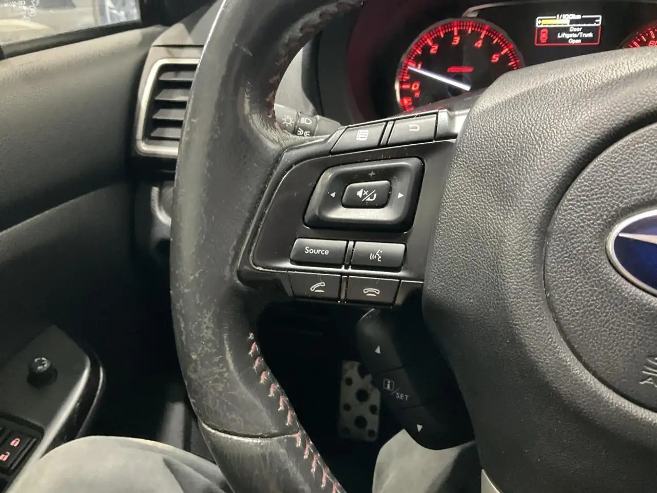 Subaru WRX снимка Subaru WRX