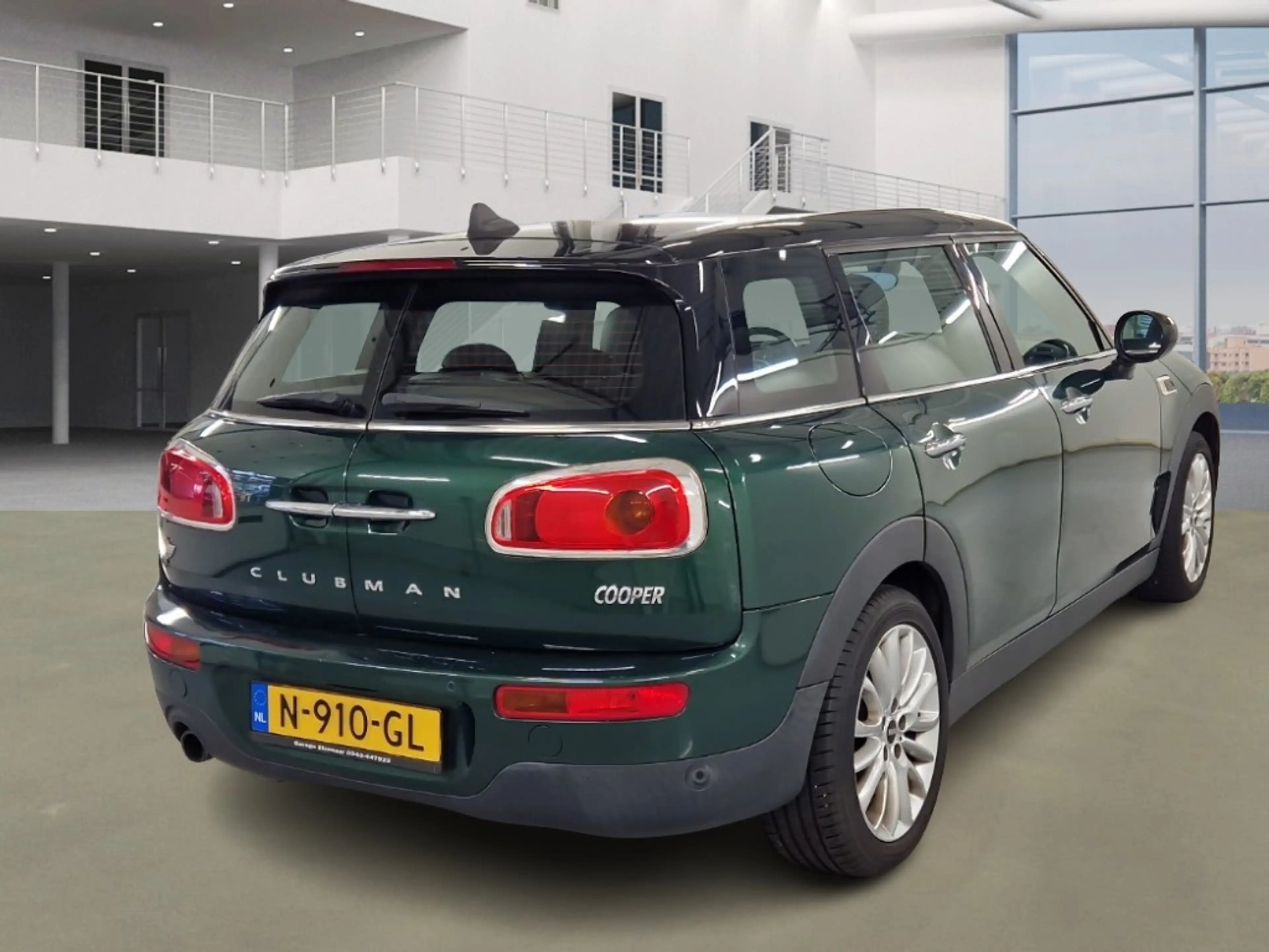 MINI Cooper Clubman 1.5 Chili Business Plus — photo 3