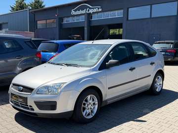Focus 5-Türer 1.6 Ti-VCT Trend/2.Ha/Wenigkm/AHK/Tüvneu