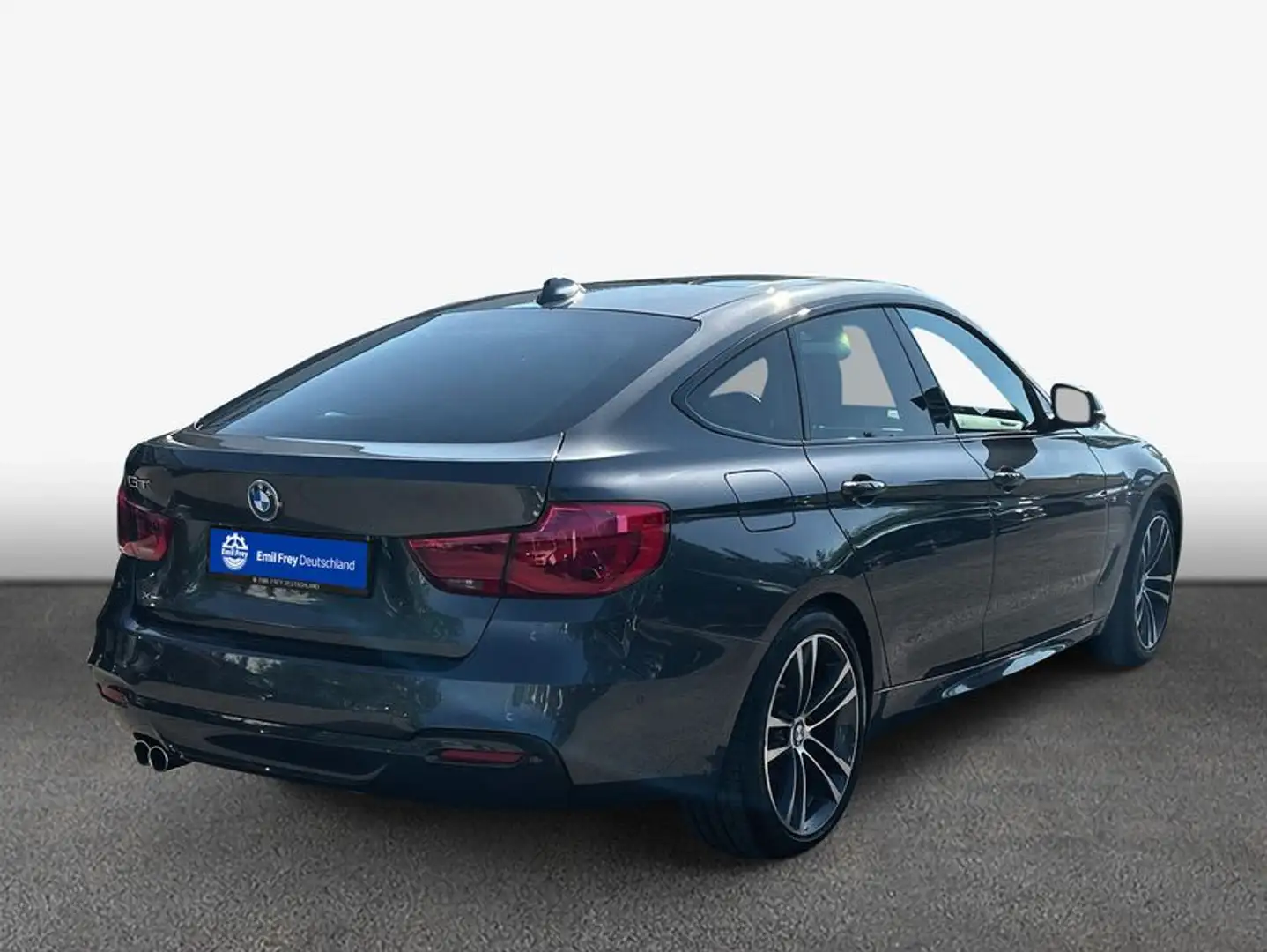 BMW 330 d xDrive GT Aut. M Sport Grau - 2