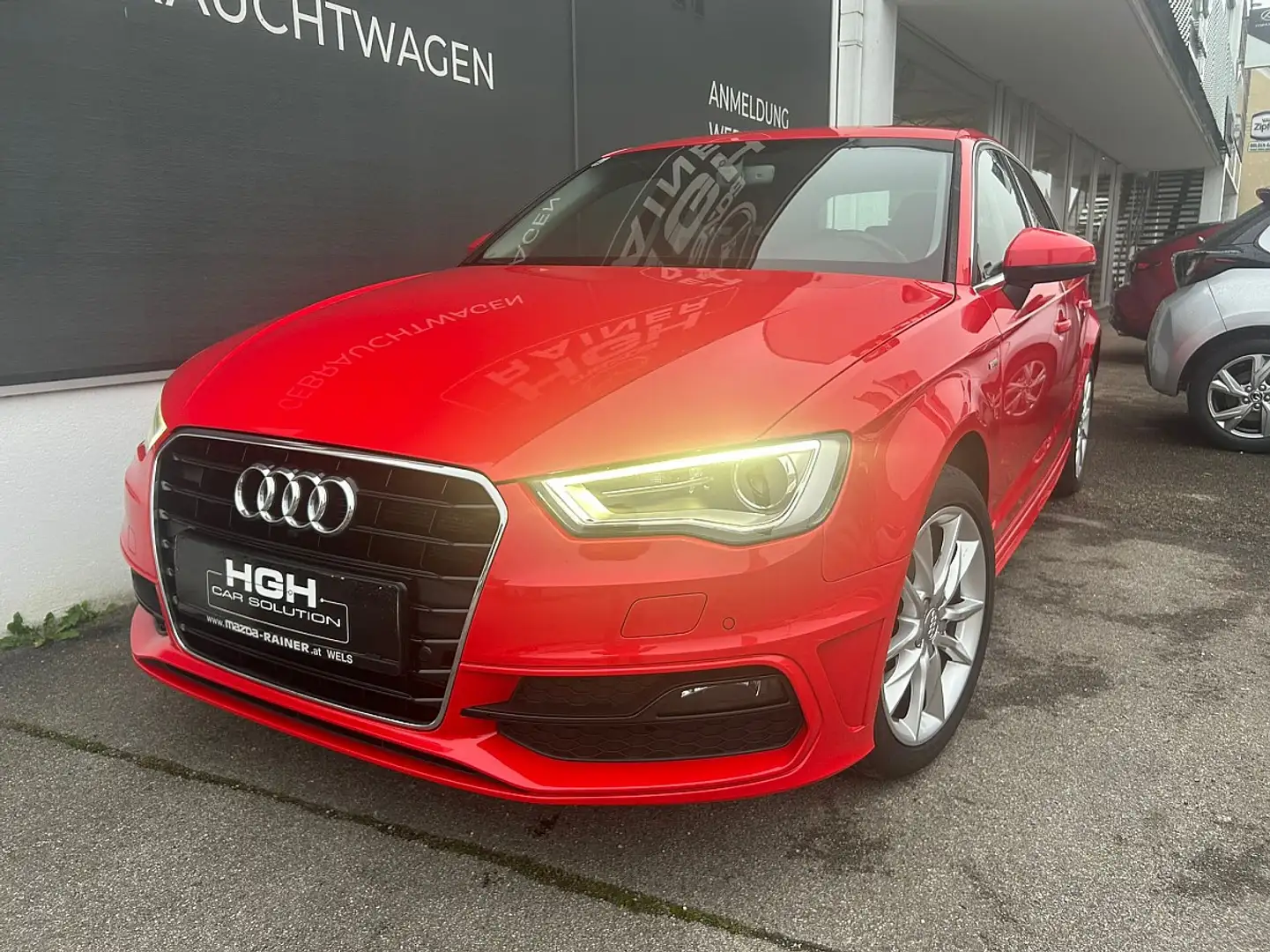 Audi A3 8V 1,6 TDI S-Line / Xenon / Rot - 1