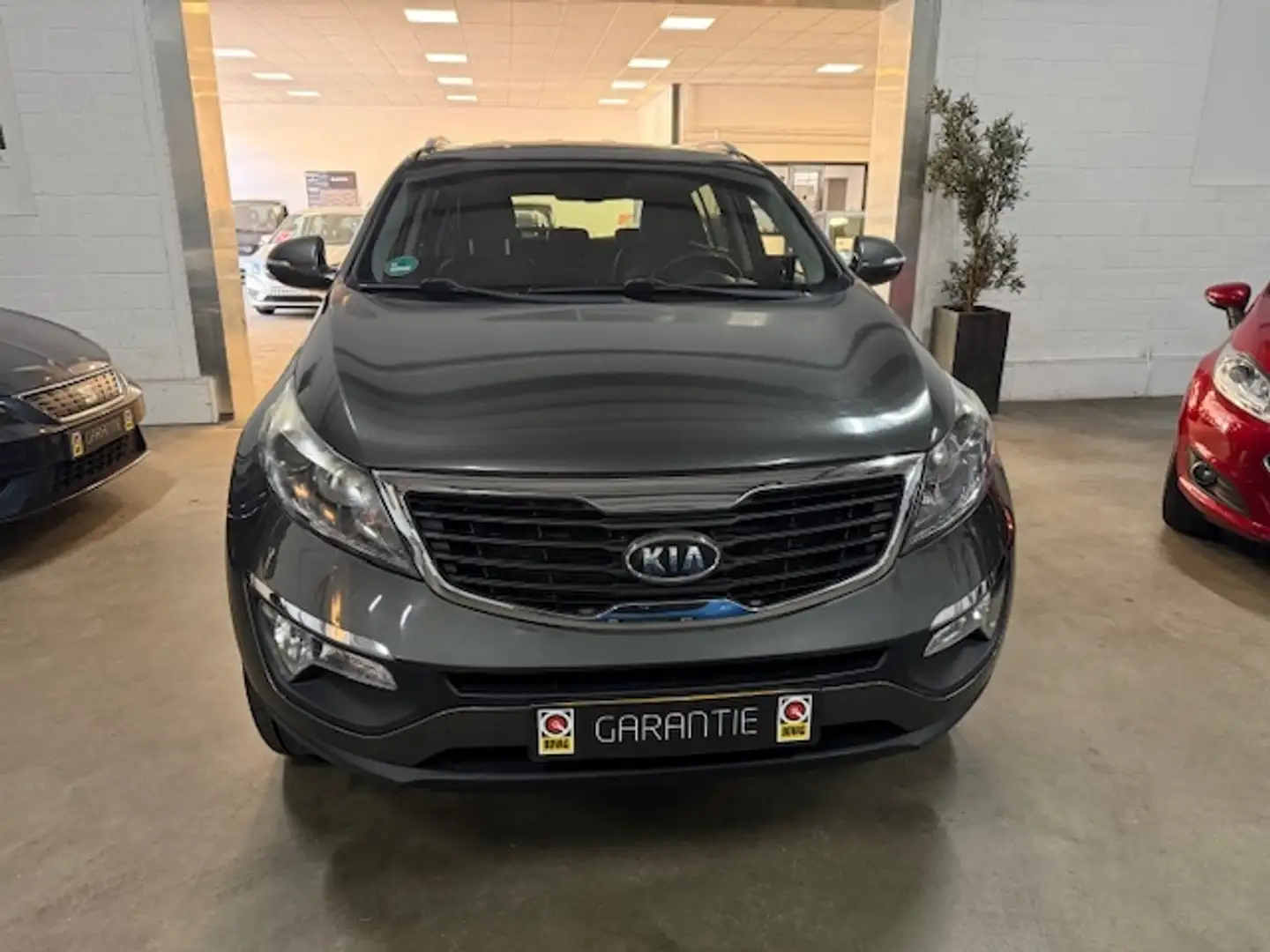 Kia Sportage 2.0 X-ecutive Plus Grijs - 2
