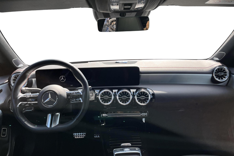 Mercedes-Benz CLA 180 CLA AMG-Line — photo 13