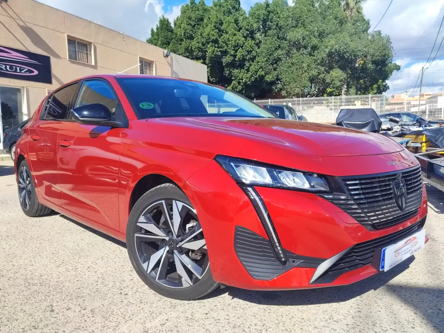 Peugeot 308 1.2 PureTech S&S Active 130 Rojo - 1