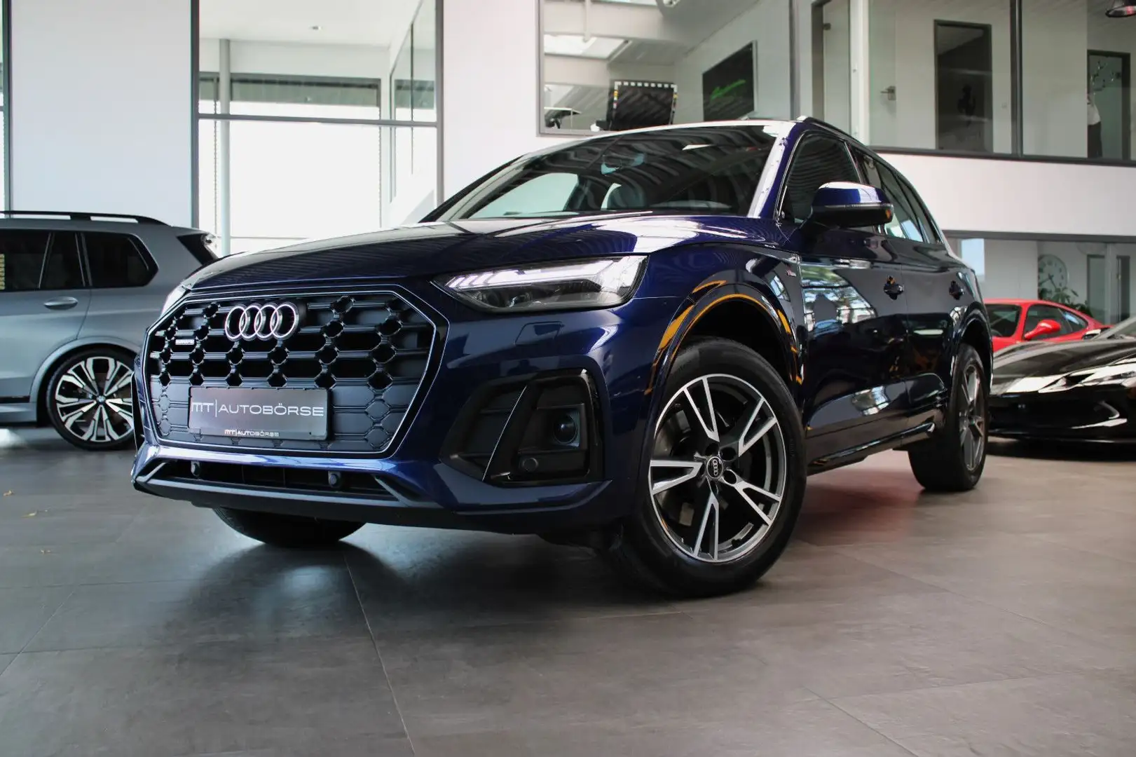 Audi Q5 40 TDI QUATTRO S LINE/AHK/VIRTU./LED/PANO/19" Blau - 2