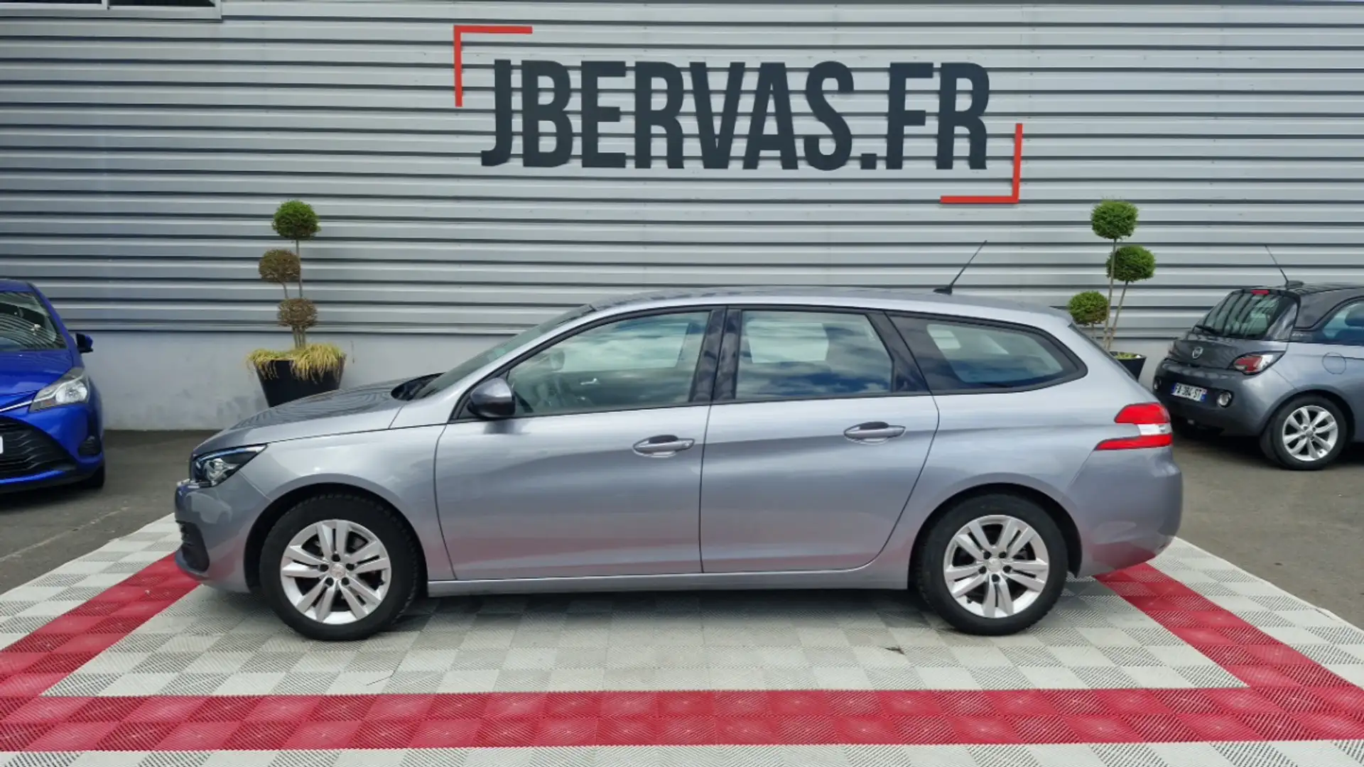 Peugeot BUSINESS bluehdi 130ch ss eat8 active - 1